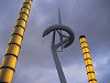 Telefonica paal tussen 2 zuilen